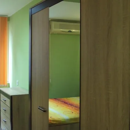 Апартамент Варна Apartament Warna